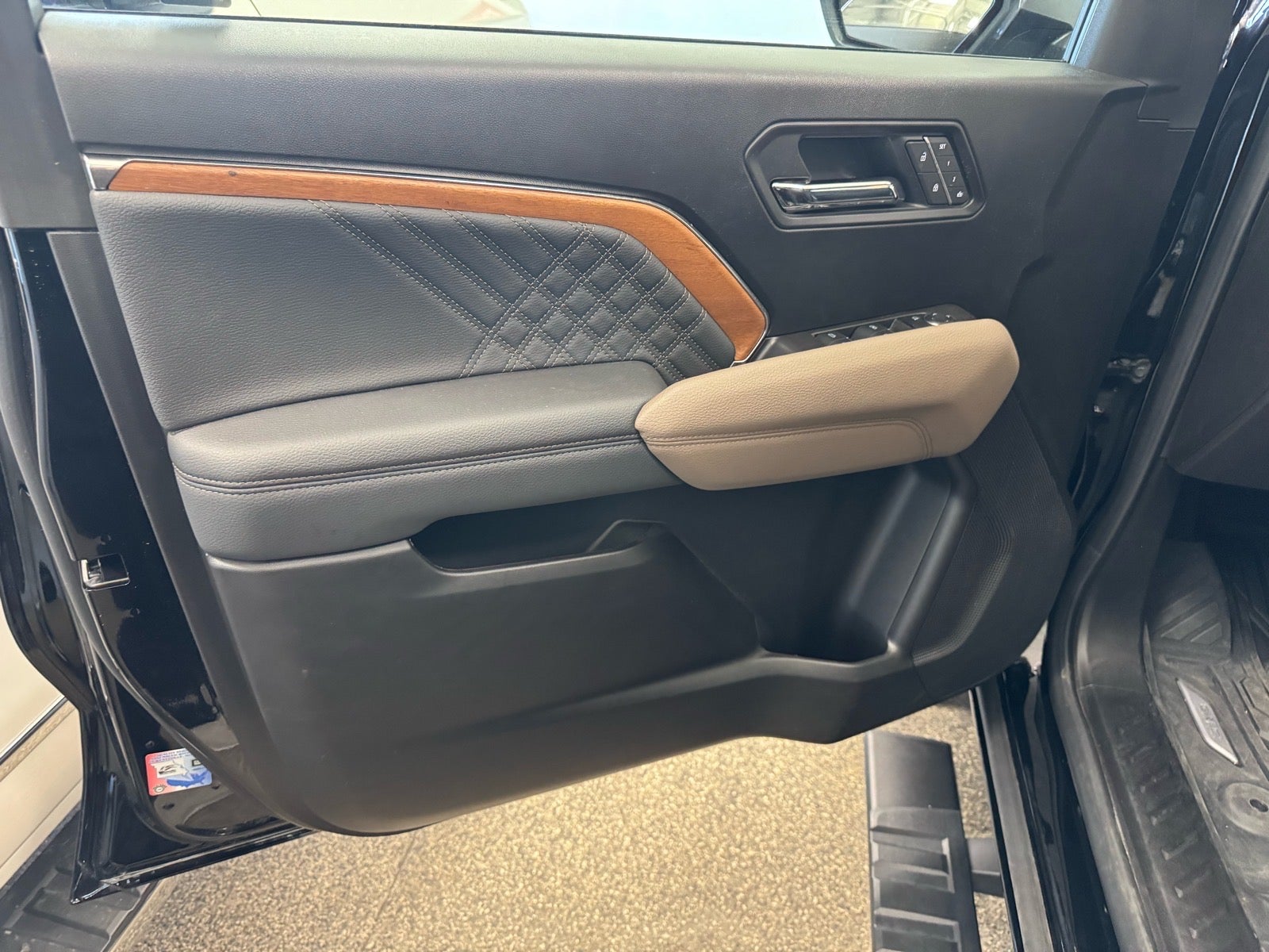 2025 GMC Canyon Denali
