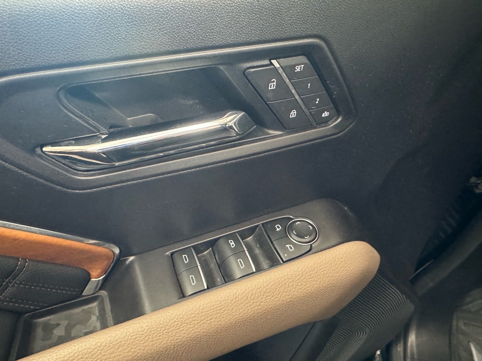 2025 GMC Canyon Denali