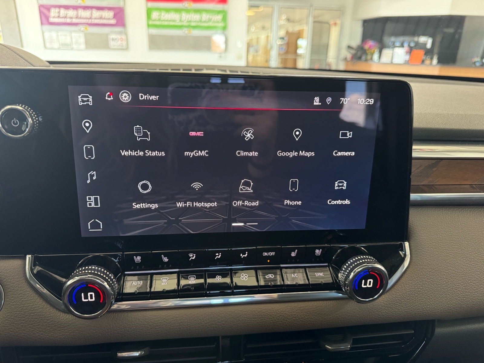 2025 GMC Canyon Denali