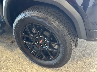 2025 GMC Canyon Denali
