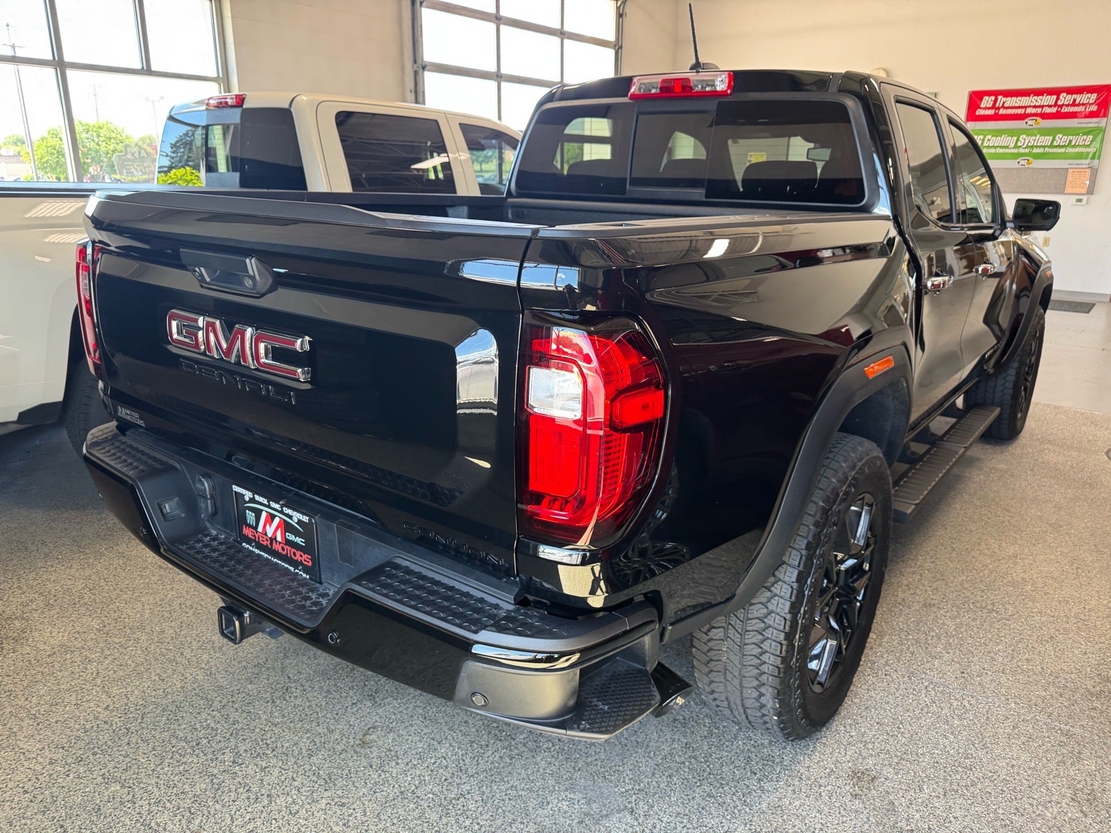 2025 GMC Canyon Denali