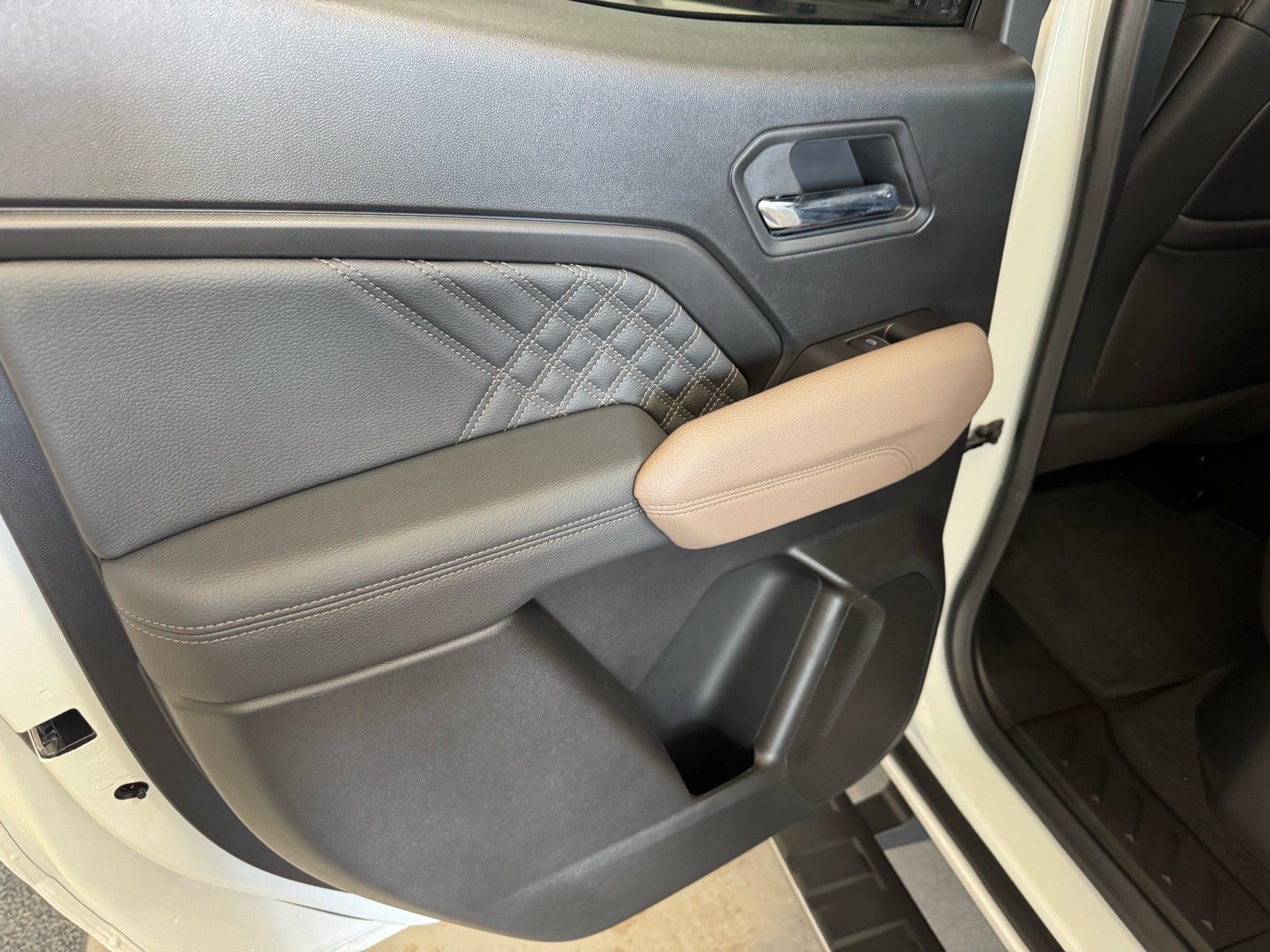 2025 GMC Canyon Denali