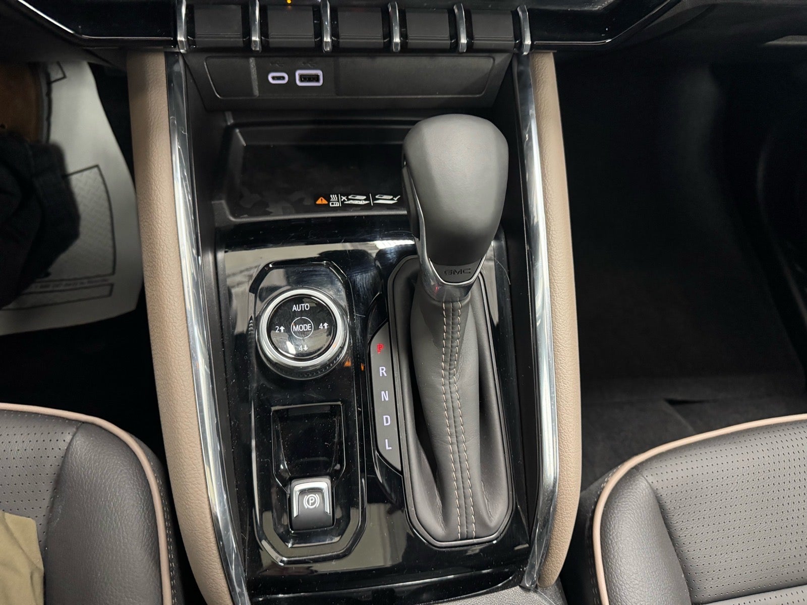 2025 GMC Canyon Denali