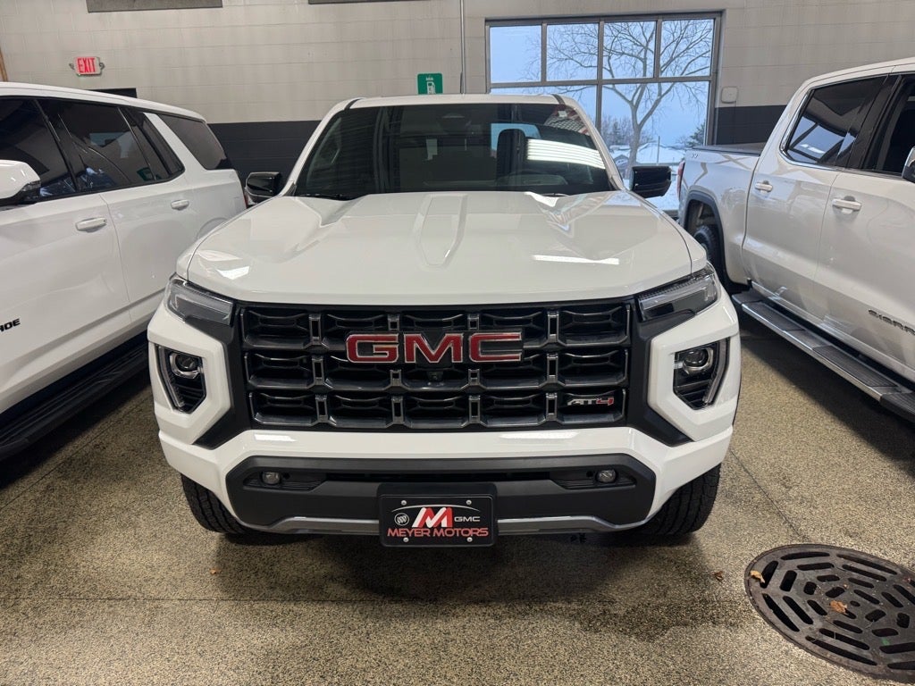 2024 GMC Canyon AT4