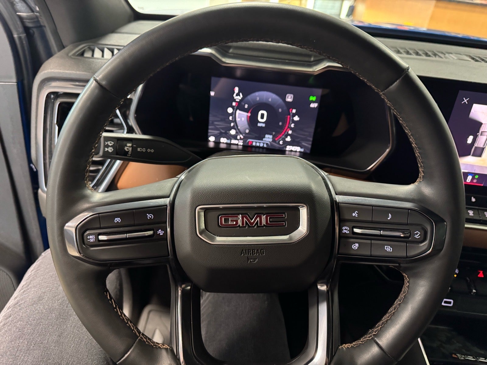 2023 GMC Canyon AT4