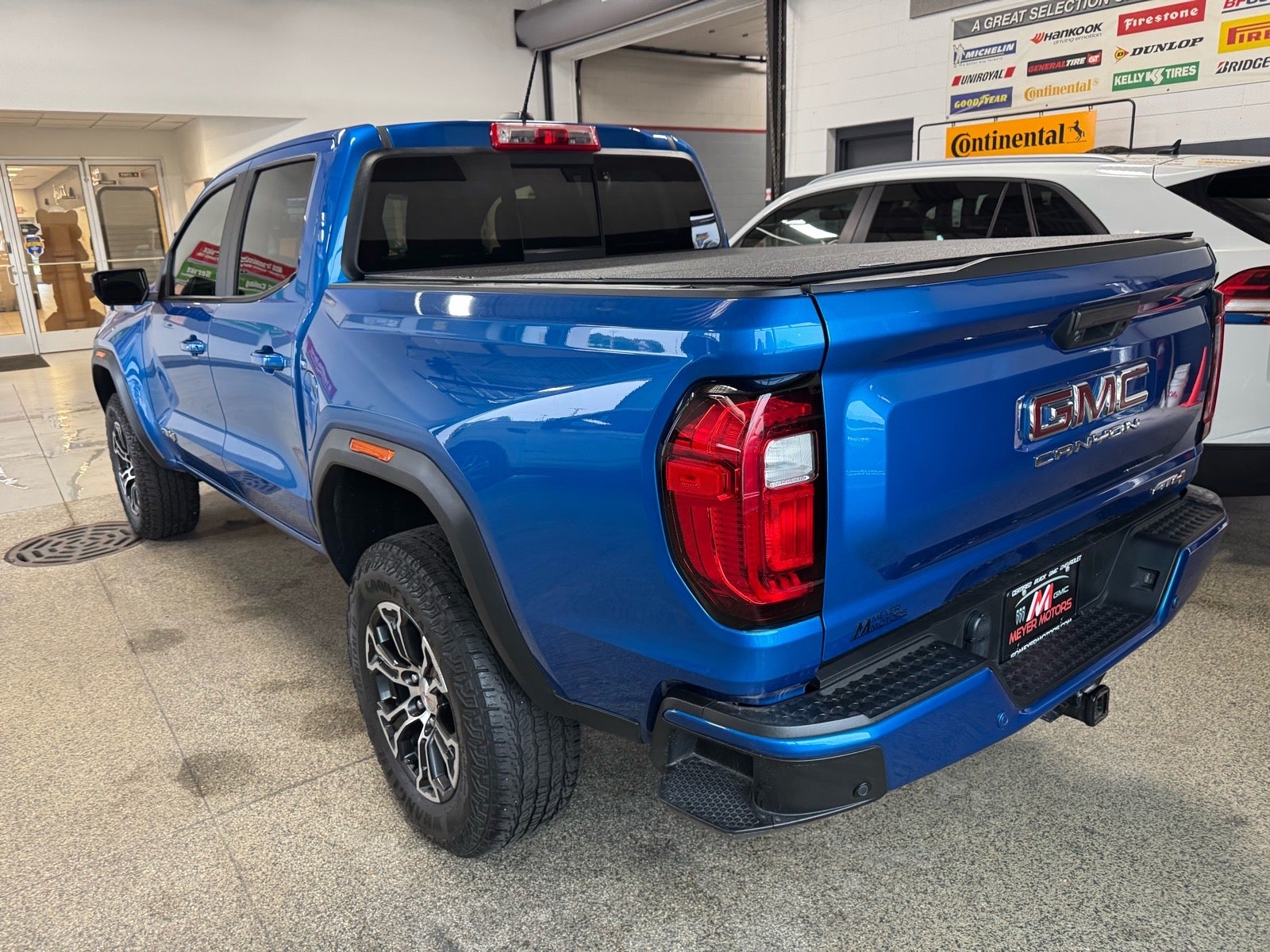 2023 GMC Canyon AT4