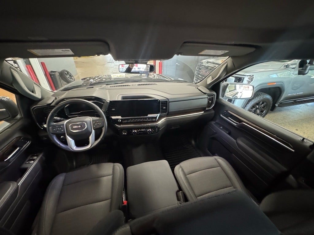 2023 GMC Sierra 1500 SLE