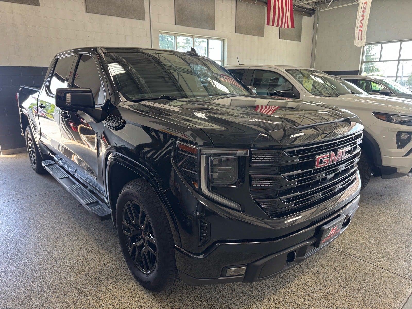 2023 GMC Sierra 1500 Elevation