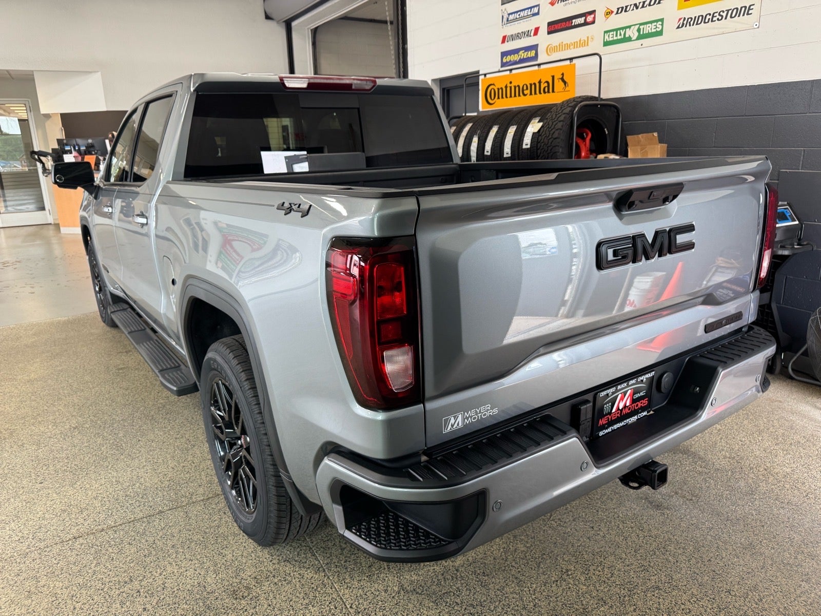 2026 GMC Sierra 1500 Elevation