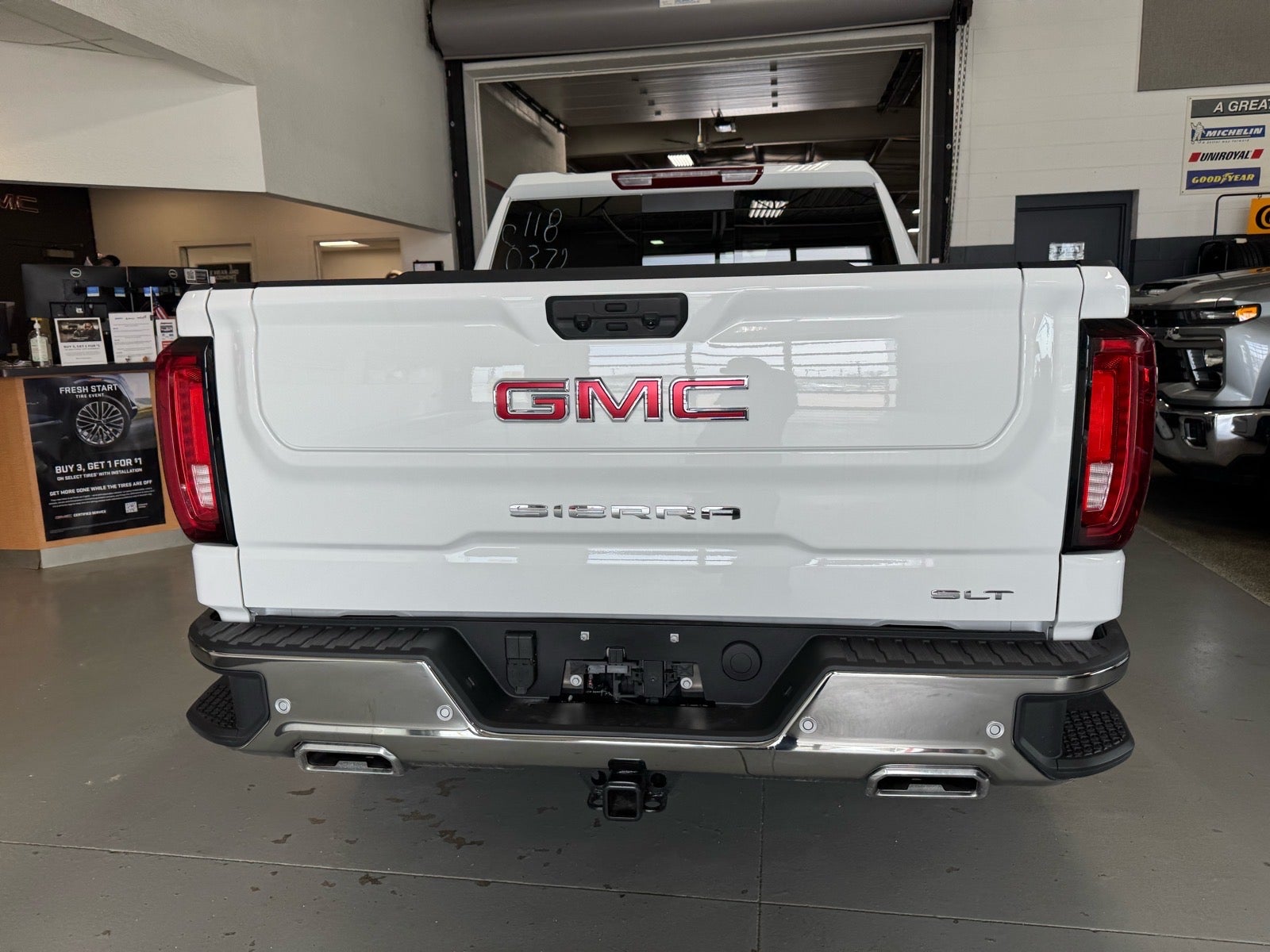 2026 GMC Sierra 1500 SLT