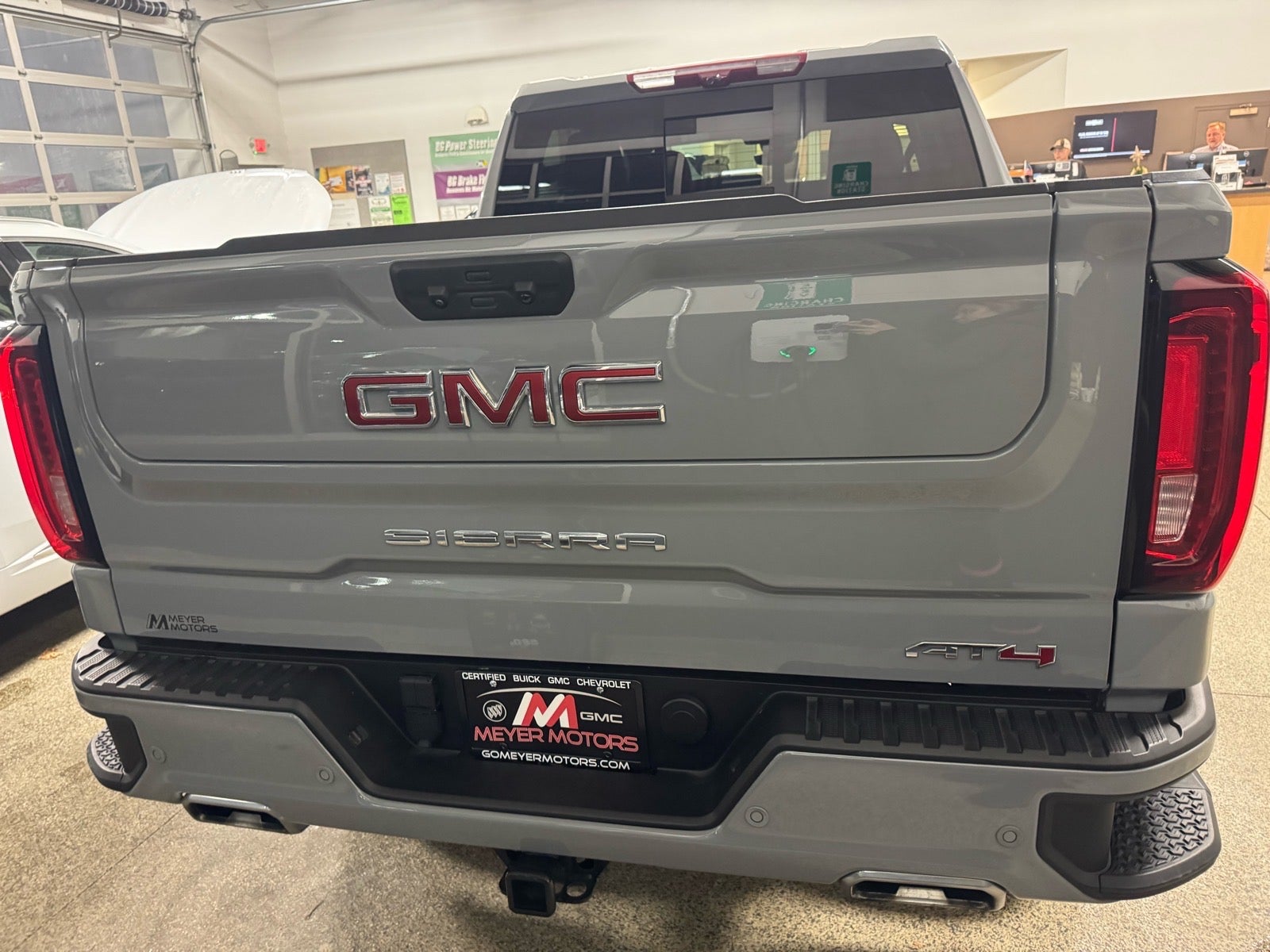 2024 GMC Sierra 1500 AT4