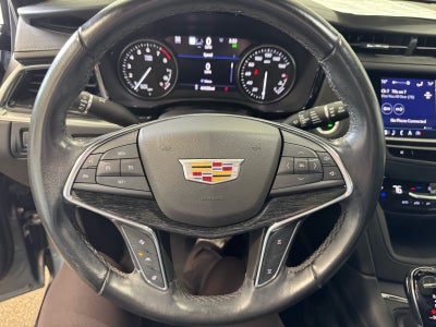 2022 Cadillac XT5 Premium Luxury