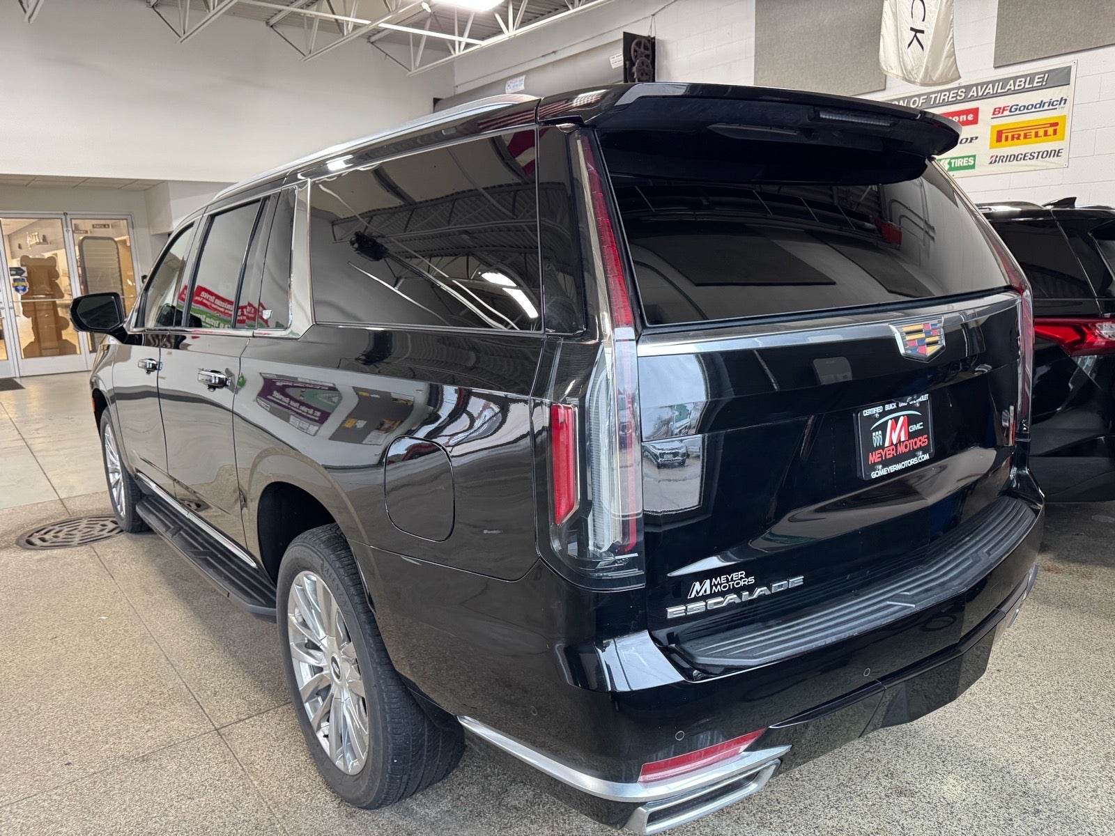 2021 Cadillac Escalade ESV Premium Luxury