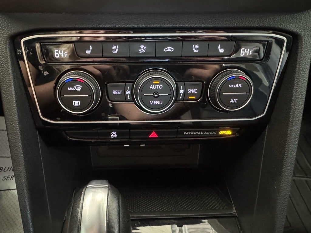 2022 Volkswagen Atlas 3.6L V6 SEL Premium R-Line