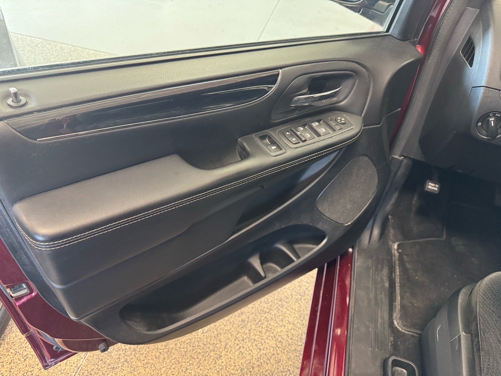 2017 Dodge Grand Caravan SE Plus