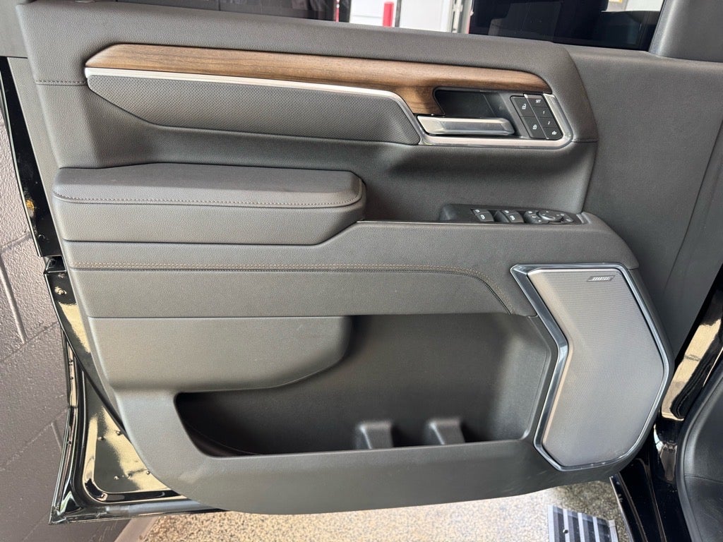 2025 Chevrolet Silverado 3500 HD High Country