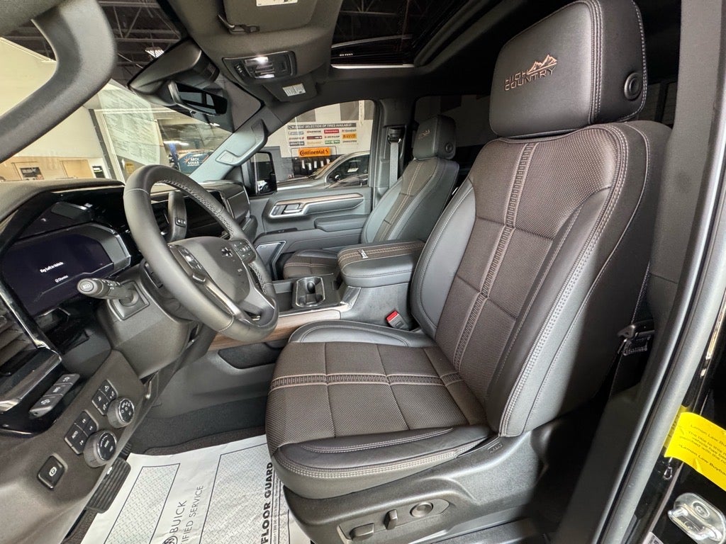 2025 Chevrolet Silverado 3500 HD High Country