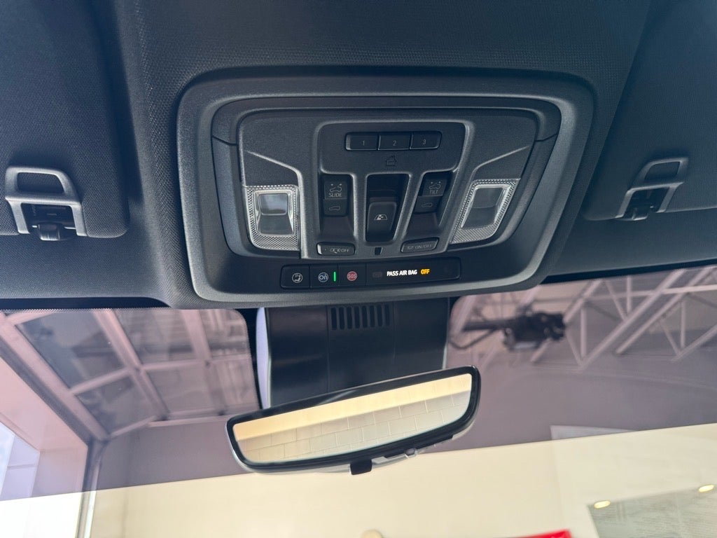 2025 Chevrolet Silverado 3500 HD High Country