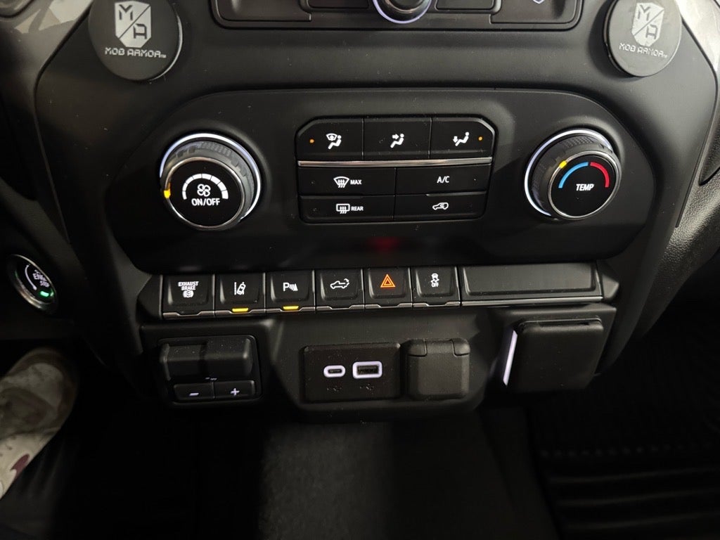 2024 Chevrolet Silverado 2500 HD Custom