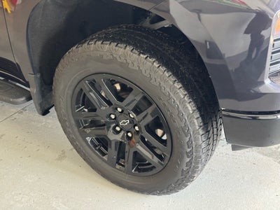 2022 Chevrolet Silverado 1500 Custom Trail Boss