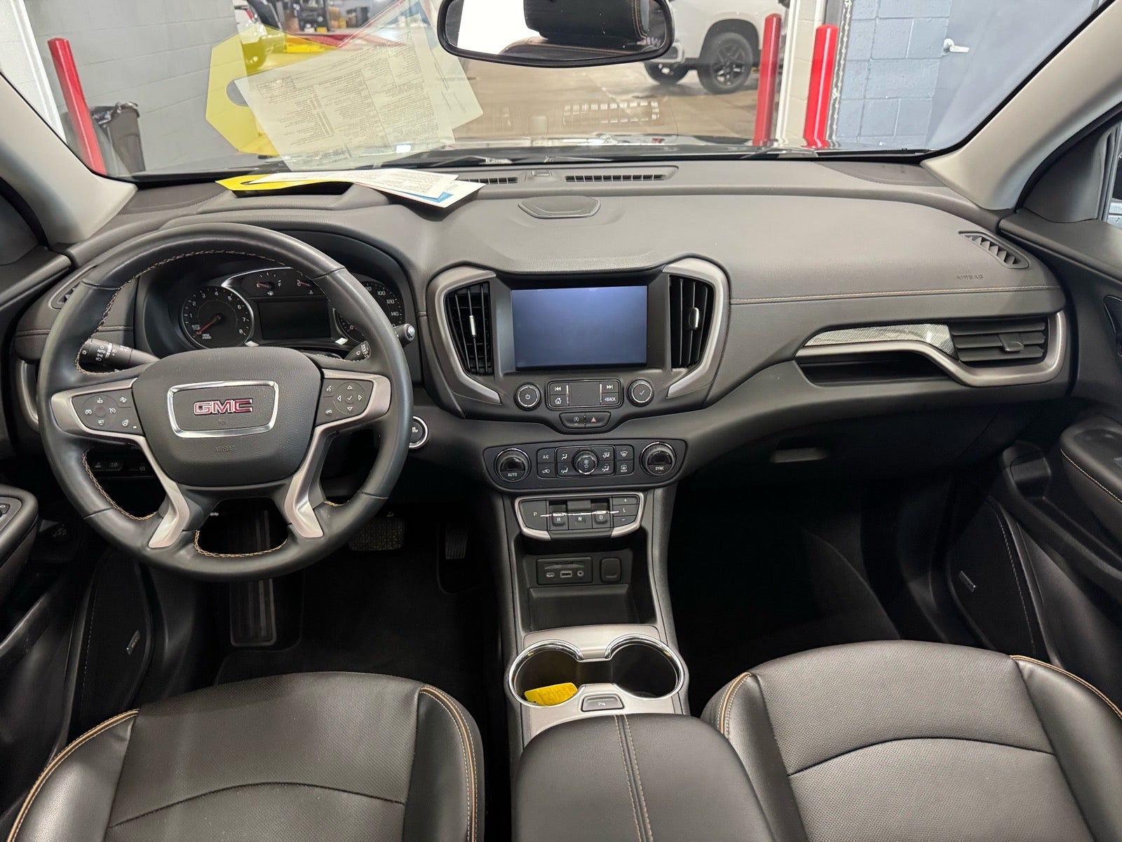 2023 GMC Terrain AT4