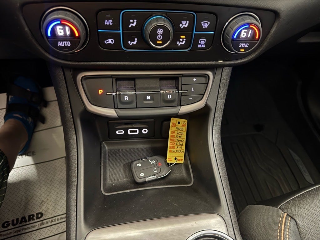 2024 GMC Terrain AT4