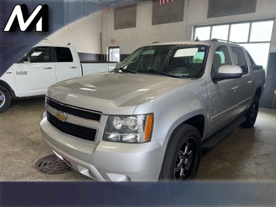 2011 Chevrolet Avalanche LS