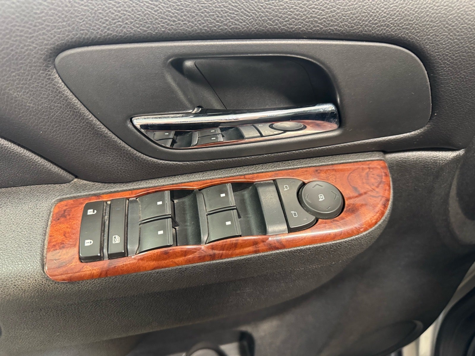 2011 Chevrolet Avalanche LS