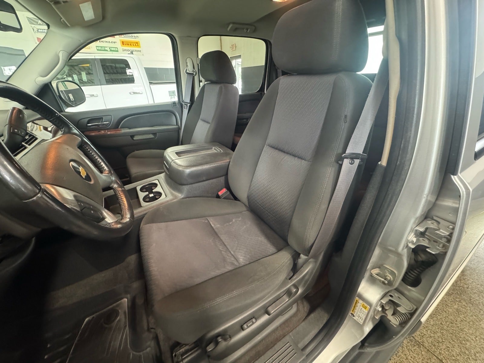 2011 Chevrolet Avalanche LS