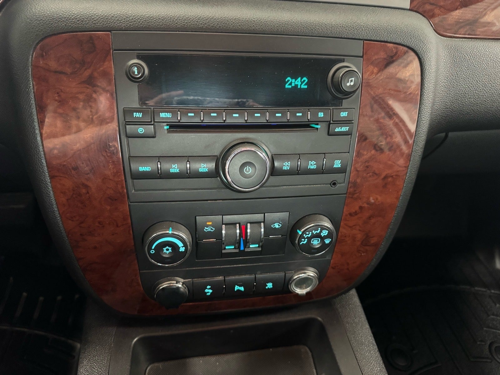 2011 Chevrolet Avalanche LS