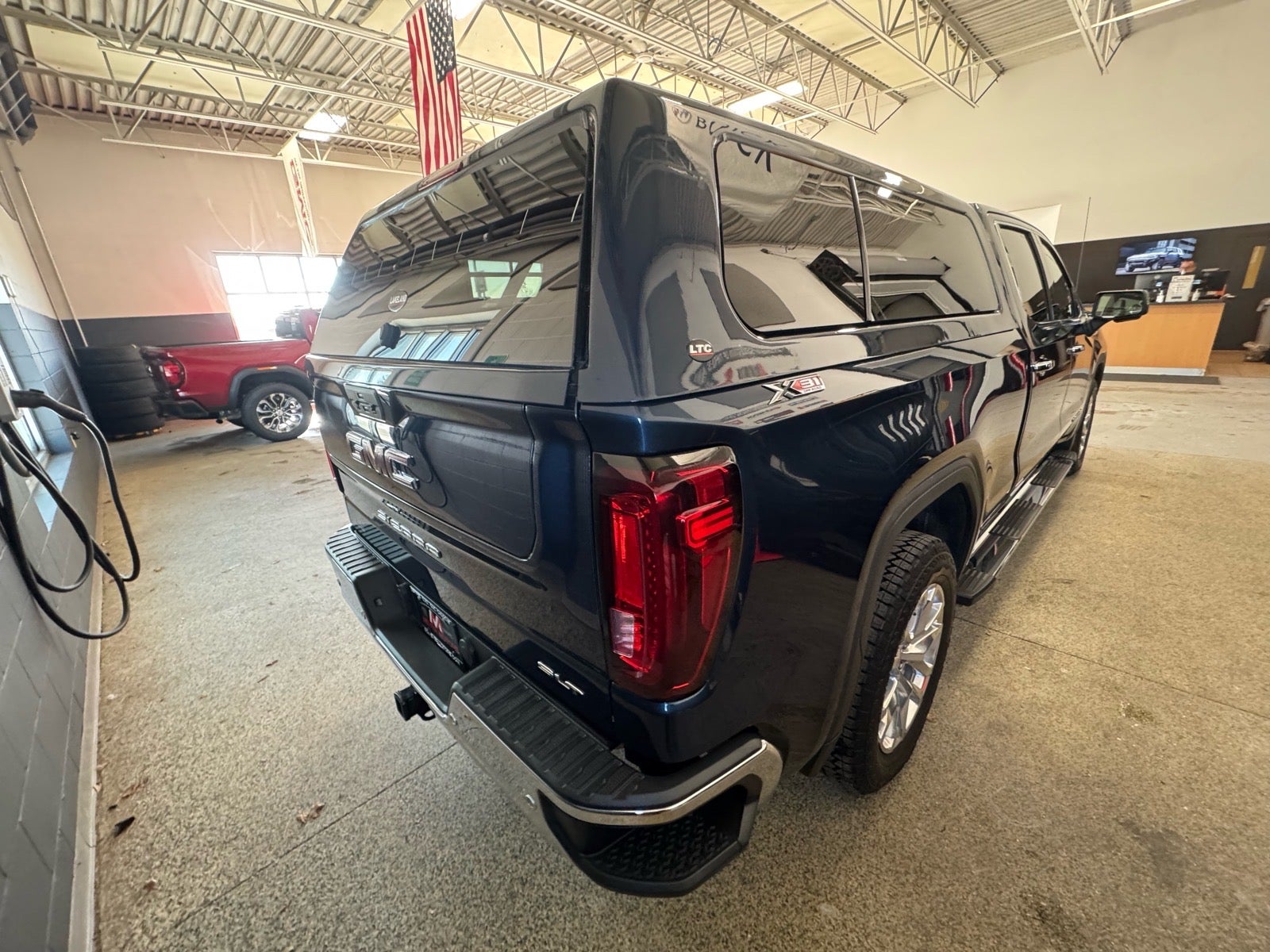 2021 GMC Sierra 1500 SLT