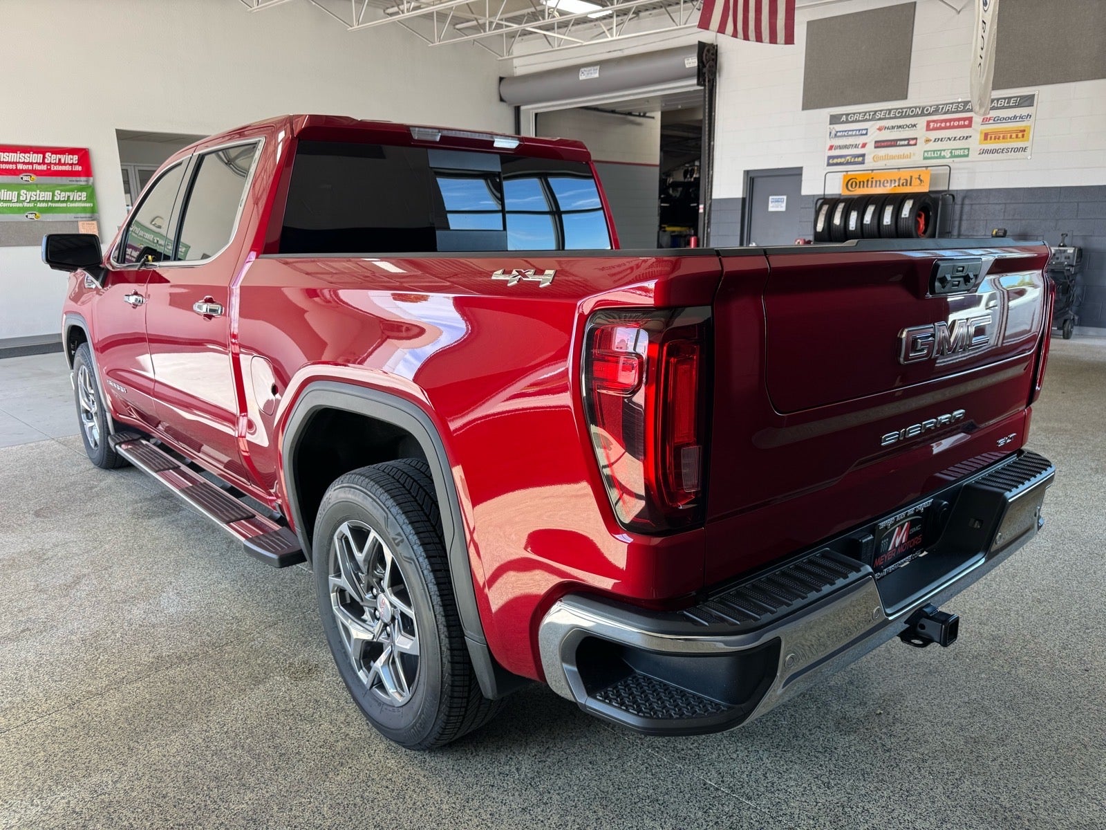 2024 GMC Sierra 1500 SLT
