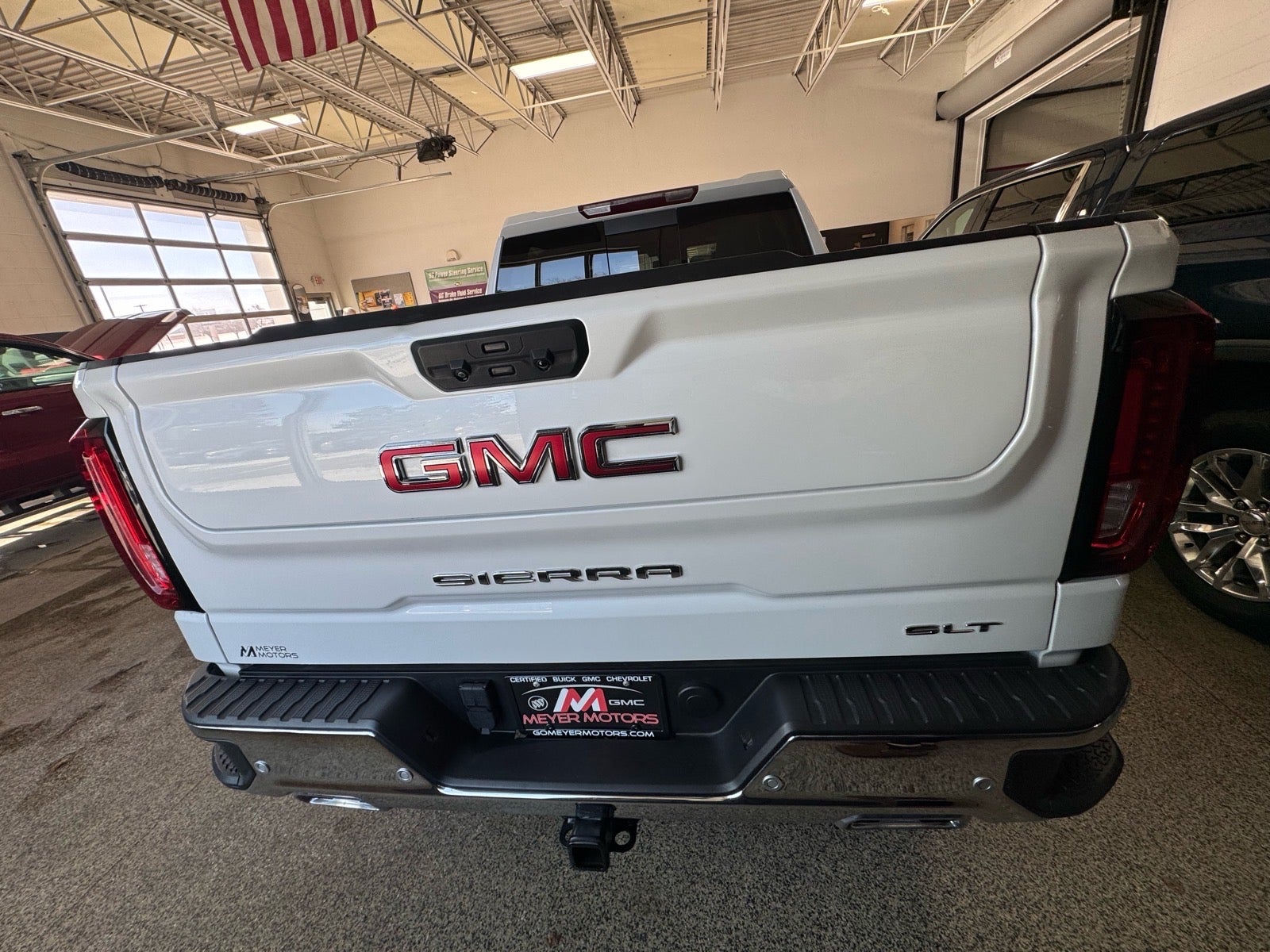 2024 GMC Sierra 1500 SLT