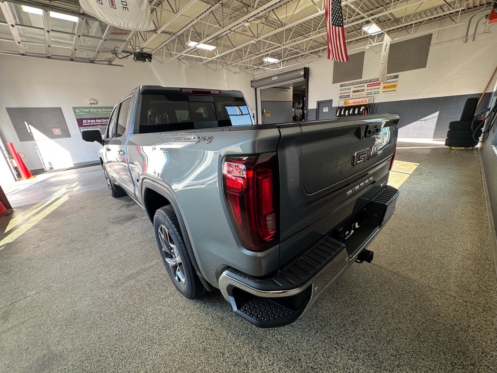 2026 GMC Sierra 1500 SLT
