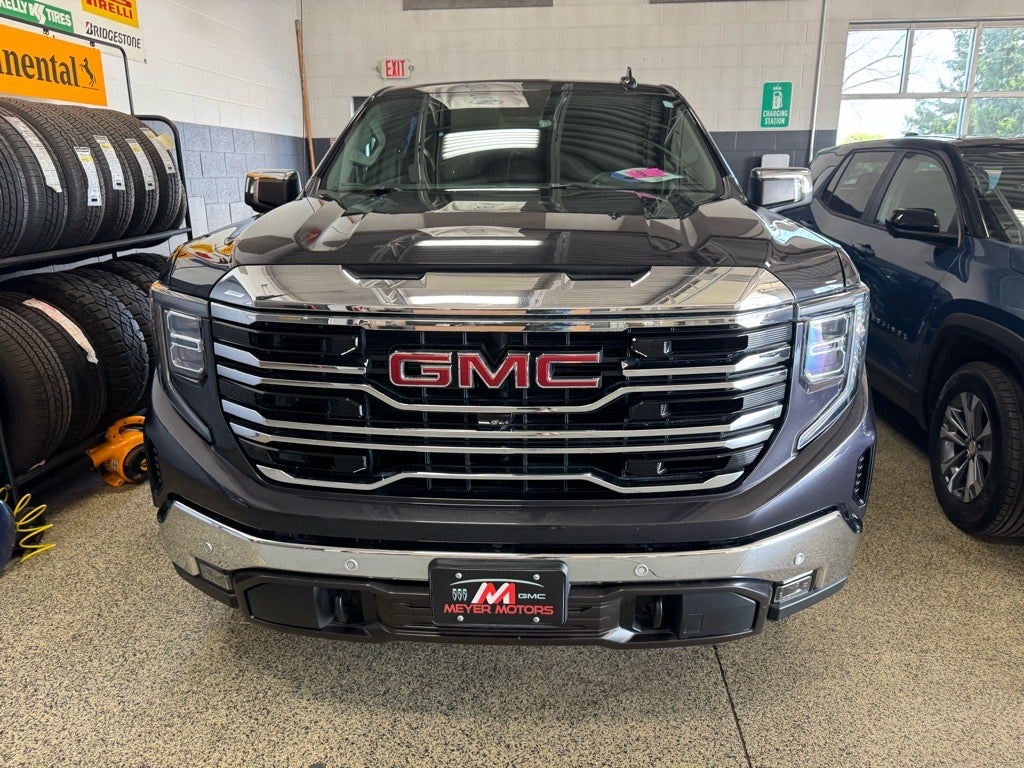 2022 GMC Sierra 1500 SLT