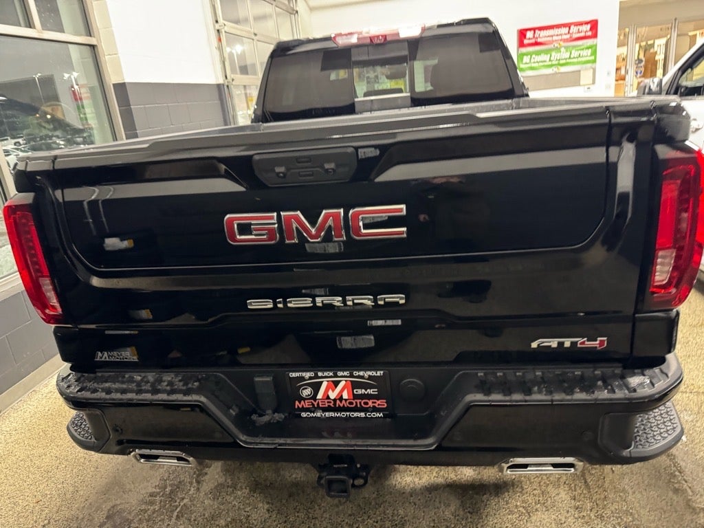 2024 GMC Sierra 1500 AT4