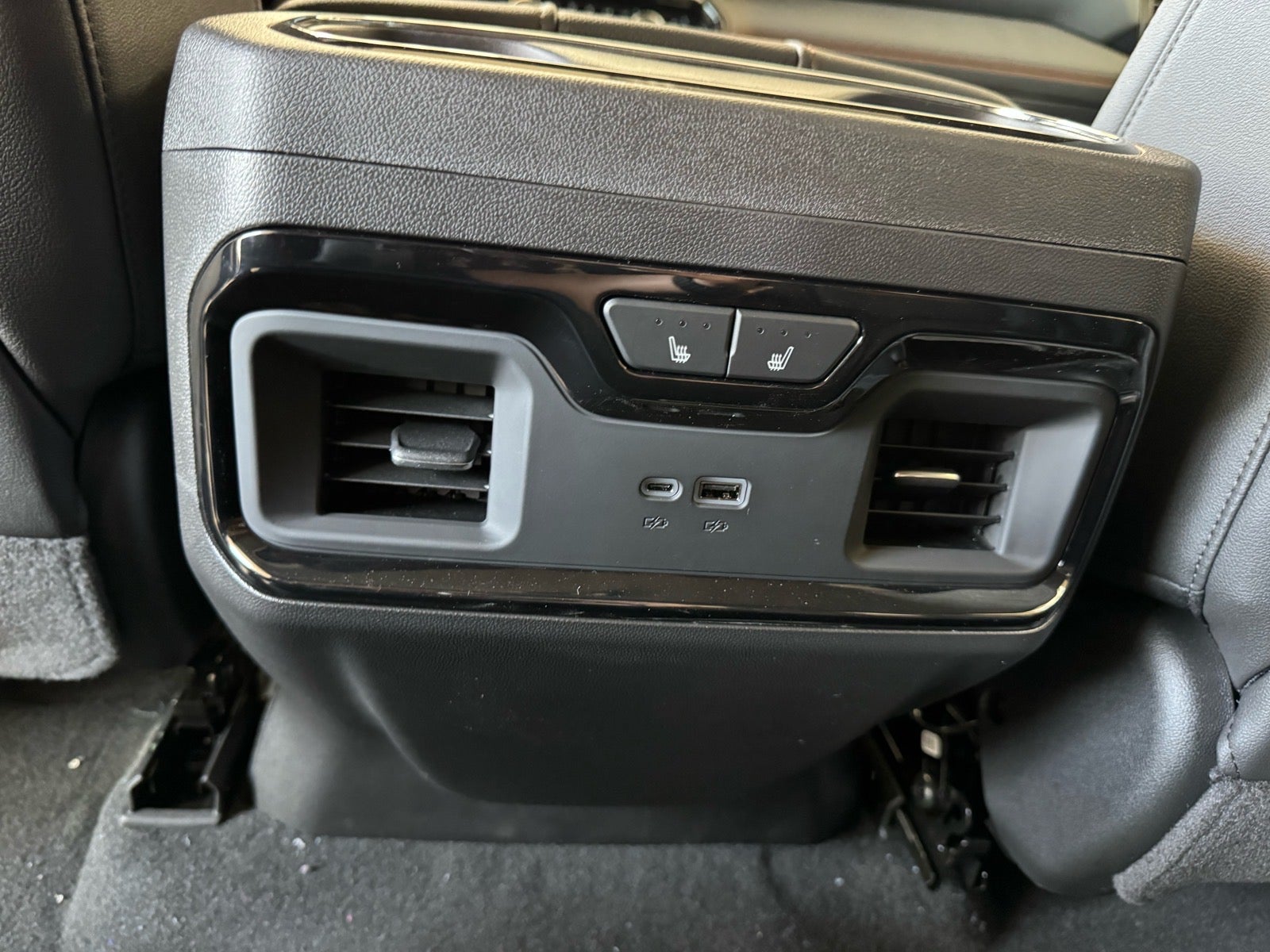 2026 GMC Sierra 1500 AT4 - Photo 12