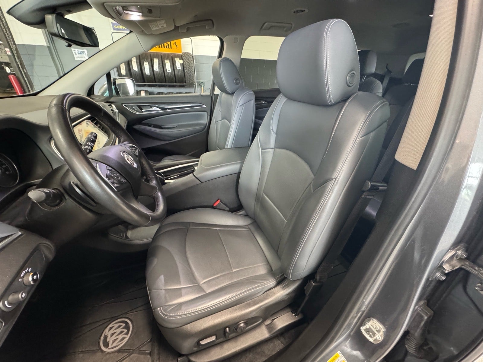 2021 Buick Enclave Essence