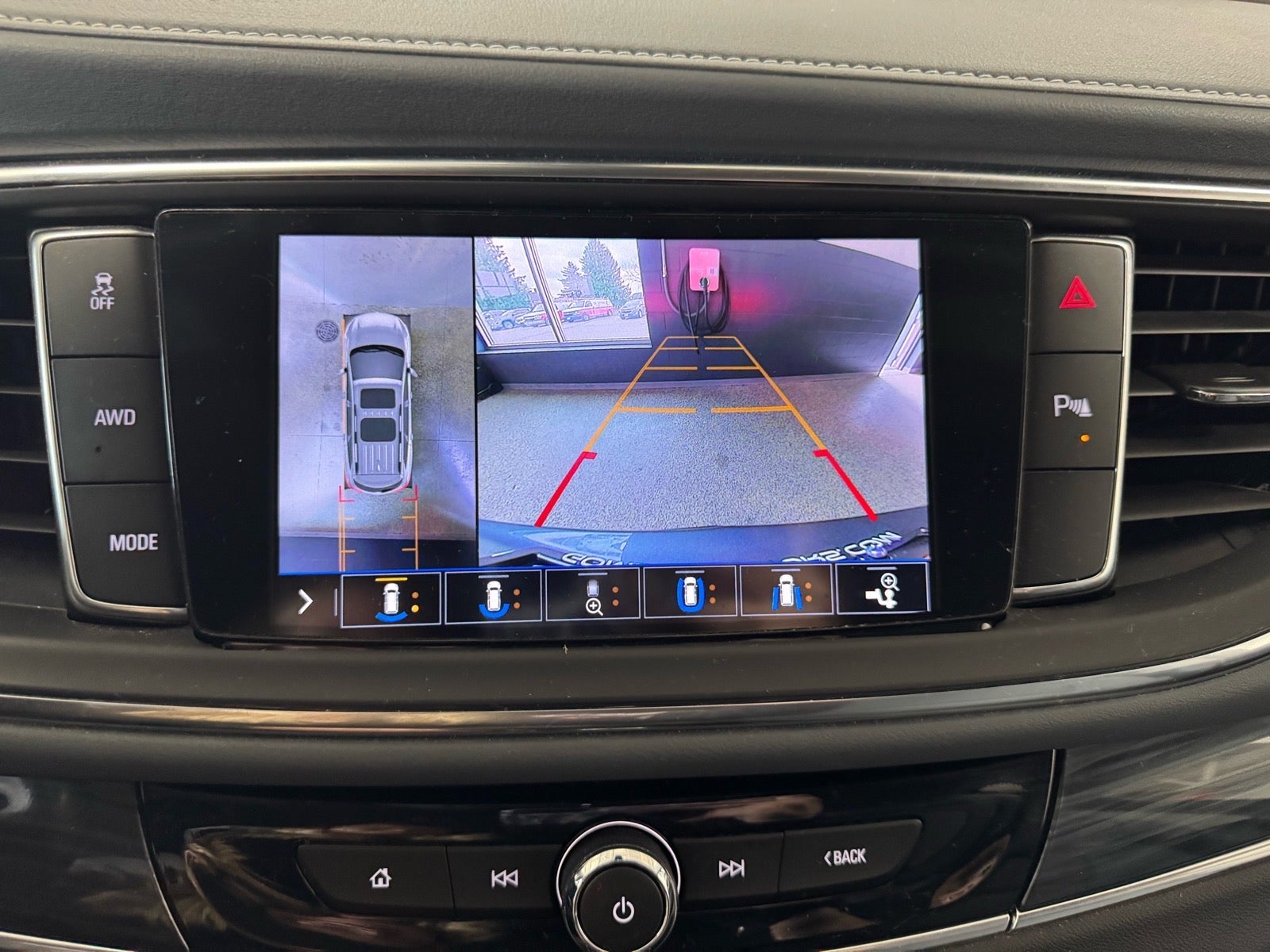 2021 Buick Enclave Essence
