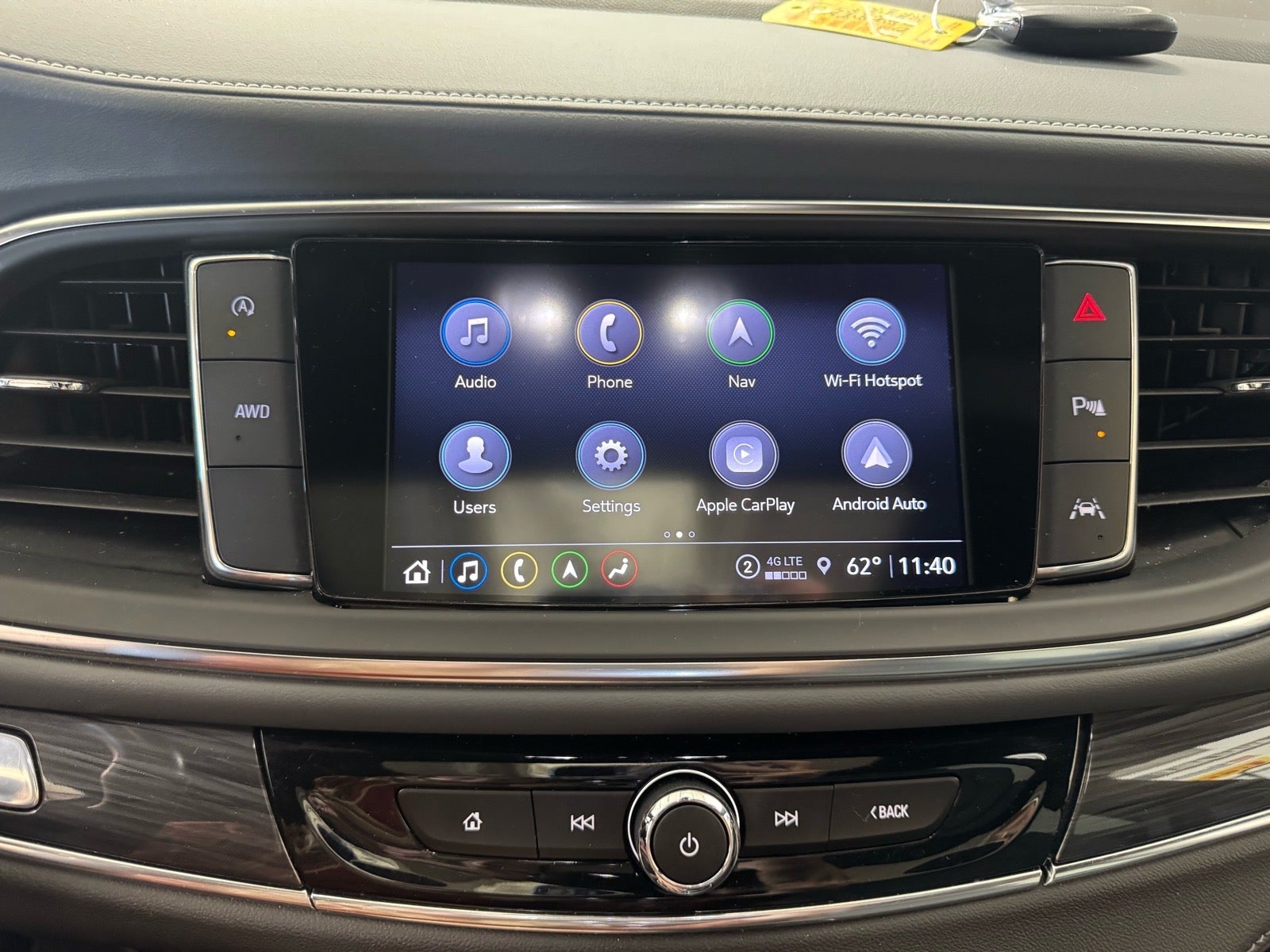 2024 Buick Enclave Essence