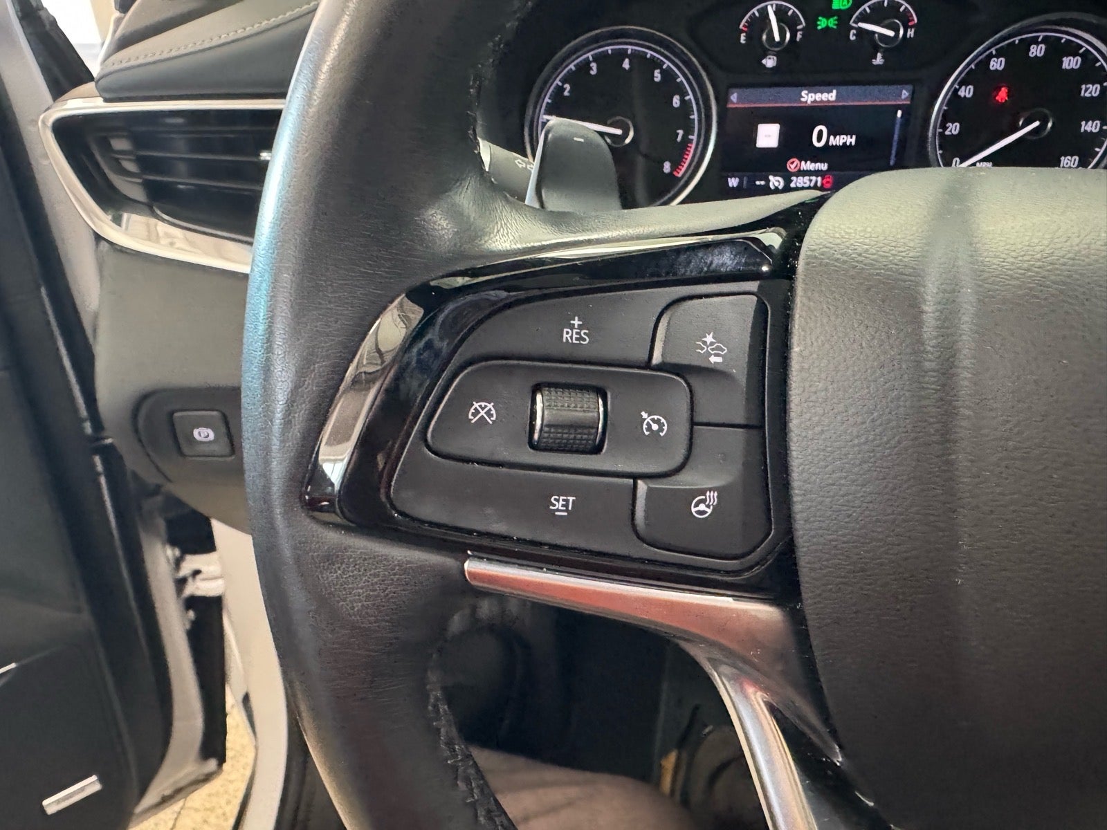 2024 Buick Enclave Essence