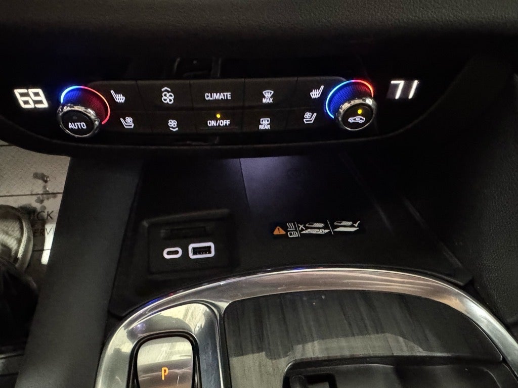 2023 Buick Enclave Premium