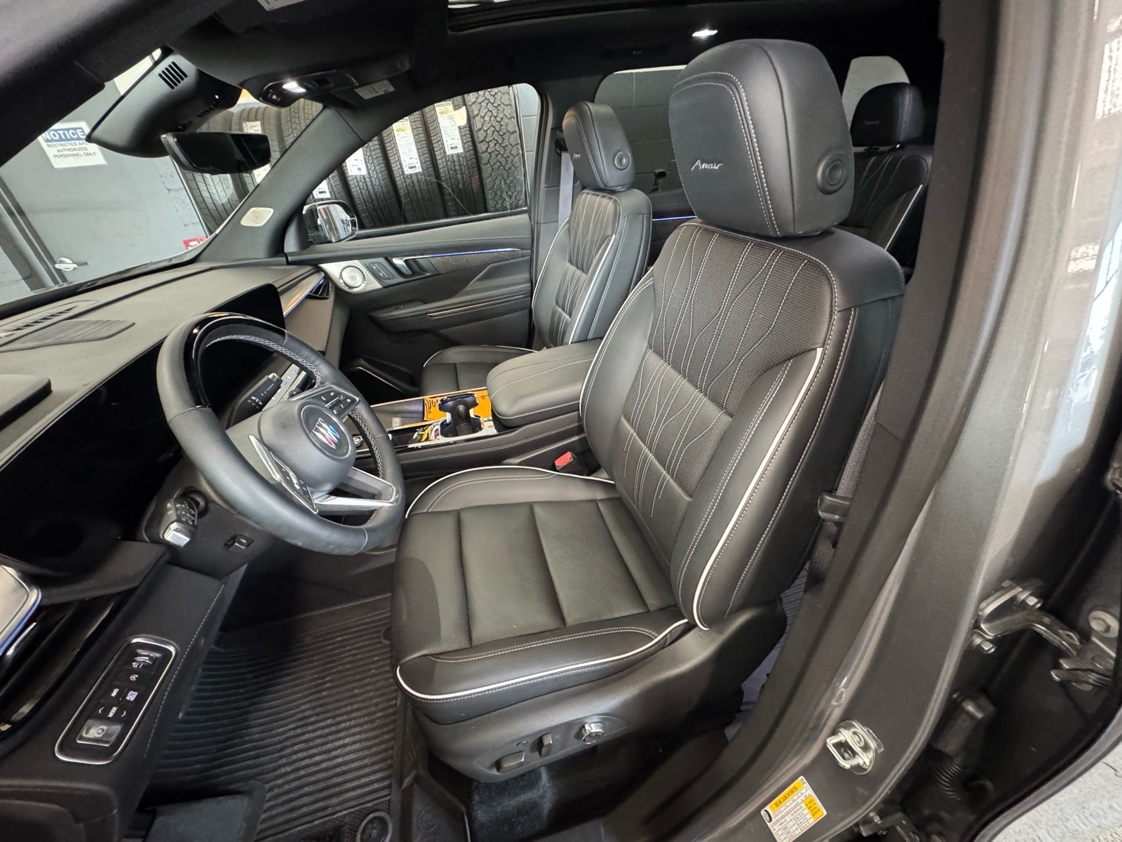 2025 Buick Enclave Avenir