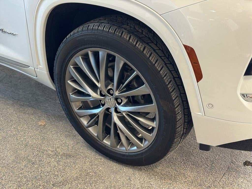 2025 Buick Enclave Avenir