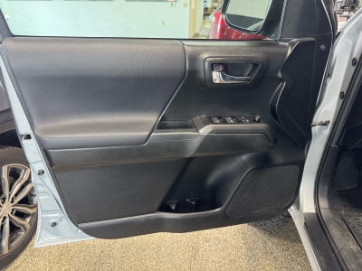2021 Toyota Tacoma 4WD SR
