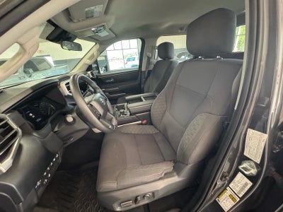 2022 Toyota Tundra 4WD SR5