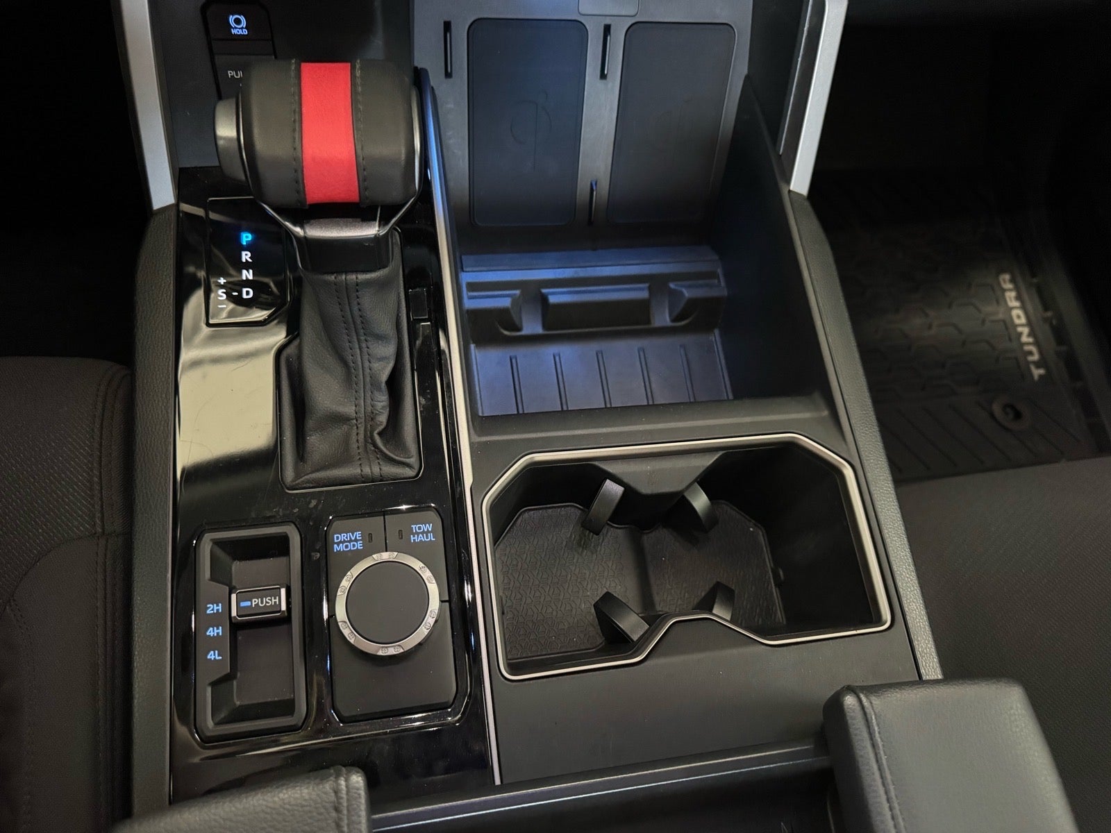 2022 Toyota Tundra 4WD SR5