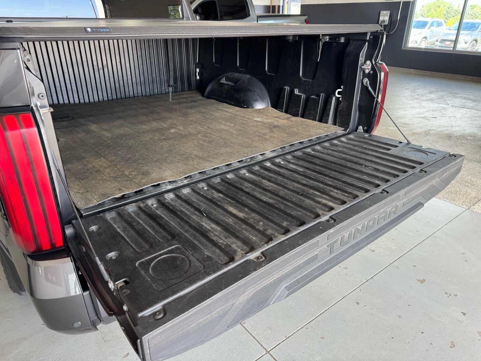2022 Toyota Tundra 4WD SR5