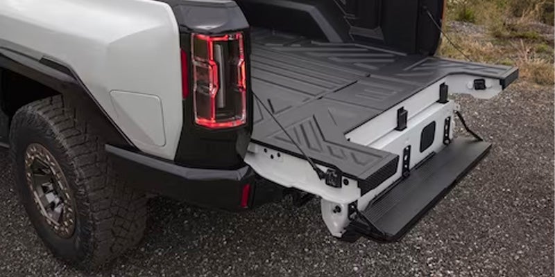 2025 GMC Hummer Pickup Tailgate
